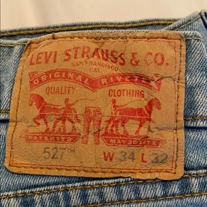 Levi’s 527 low rise boot cut